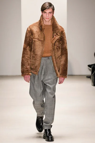 Look 21